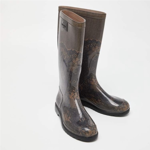 NWOT Valentino Size 6.5 (40) Black Rubber Mid-Calf Lace Print Rain Boots - Picture 3 of 12